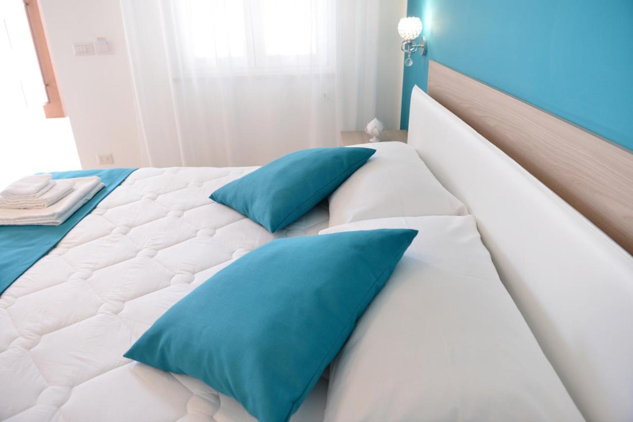 B&B Il Fiorone Torre Canne Bagian luar foto